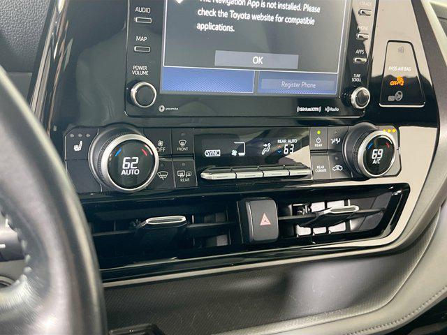 used 2020 Toyota Highlander car, priced at $27,126