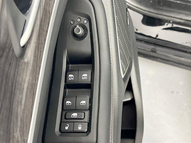 used 2022 Jeep Grand Cherokee car, priced at $33,574