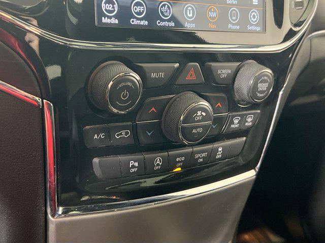 used 2022 Jeep Grand Cherokee car, priced at $28,559