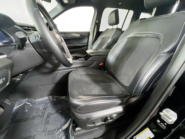 used 2022 Jeep Grand Cherokee car, priced at $29,641