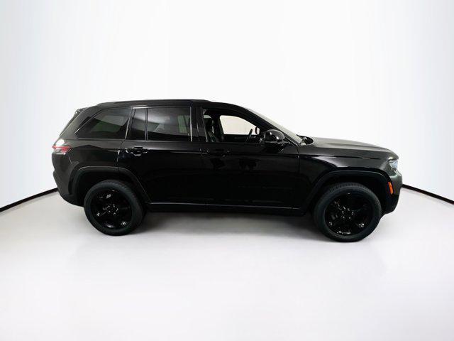 used 2022 Jeep Grand Cherokee car, priced at $29,641