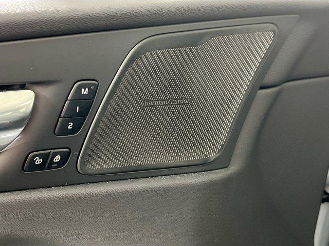 used 2022 Volvo XC60 car, priced at $38,852