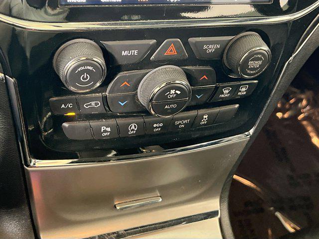 used 2022 Jeep Grand Cherokee car, priced at $28,394