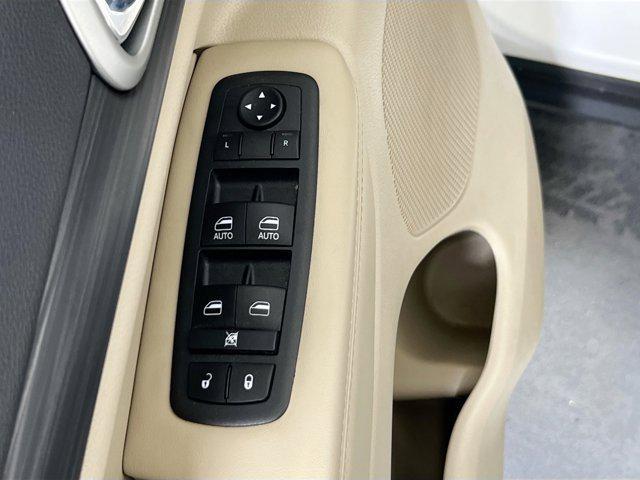 used 2022 Jeep Grand Cherokee car, priced at $25,695