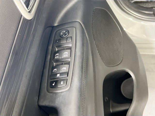 used 2022 Jeep Grand Cherokee car, priced at $30,699