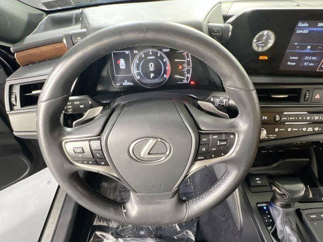 used 2022 Lexus ES 250 car, priced at $32,995