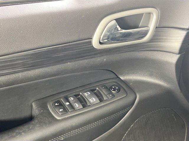 used 2021 Jeep Grand Cherokee car, priced at $29,189