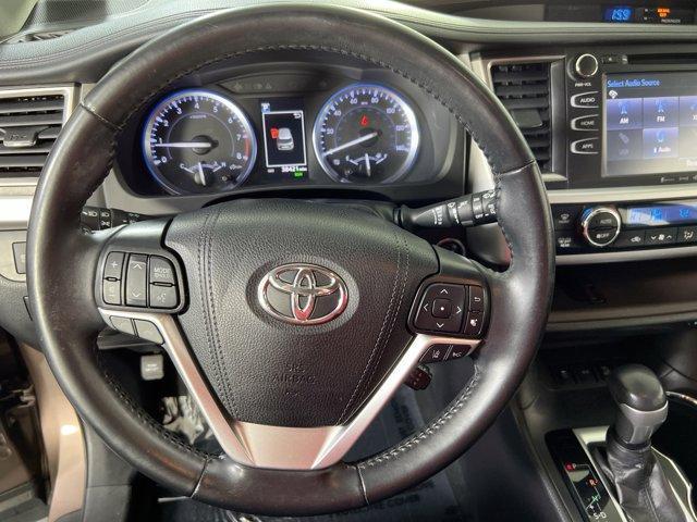 used 2019 Toyota Highlander car, priced at $32,145