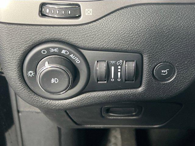 used 2022 Jeep Cherokee car, priced at $23,259