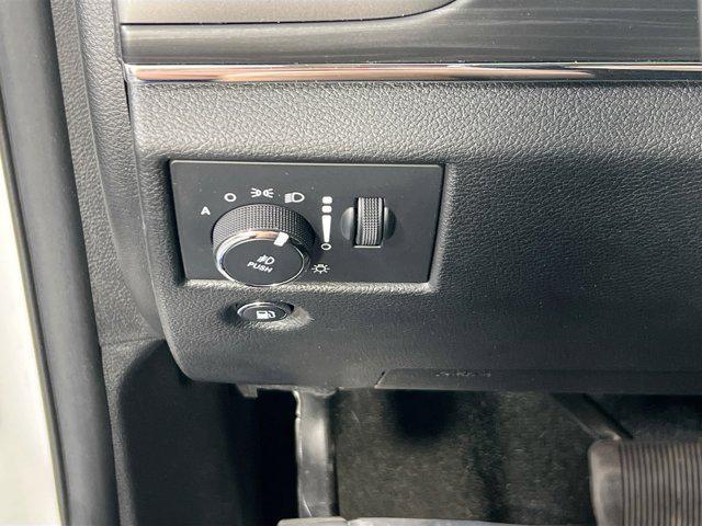 used 2022 Jeep Grand Cherokee car, priced at $29,483
