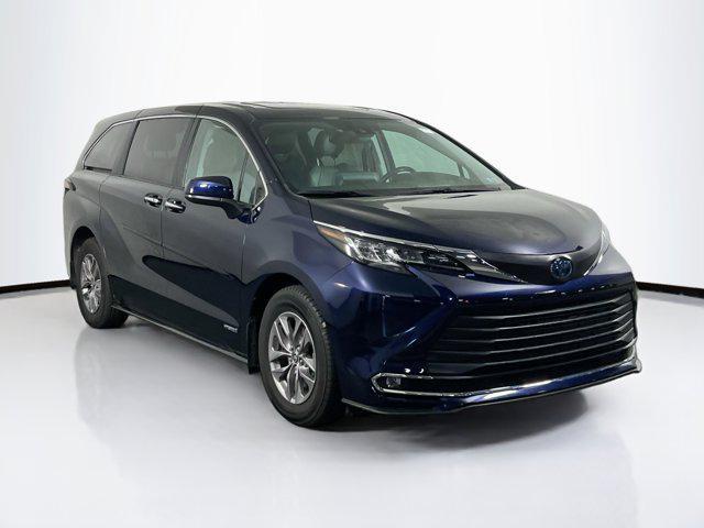 used 2021 Toyota Sienna car, priced at $39,231