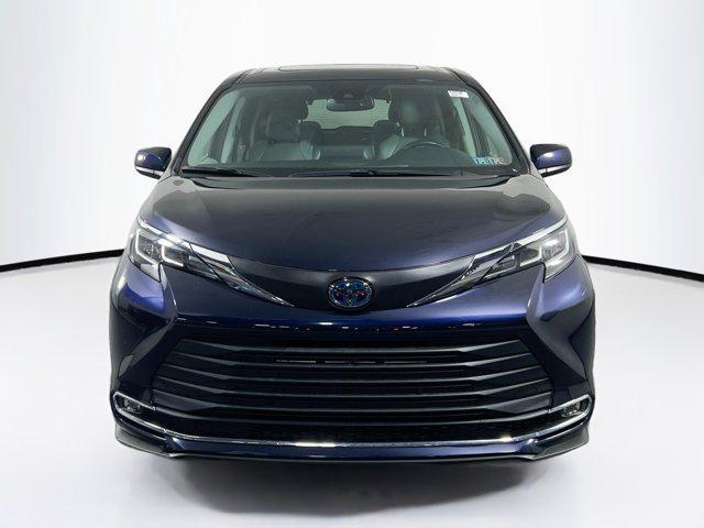 used 2021 Toyota Sienna car, priced at $39,231