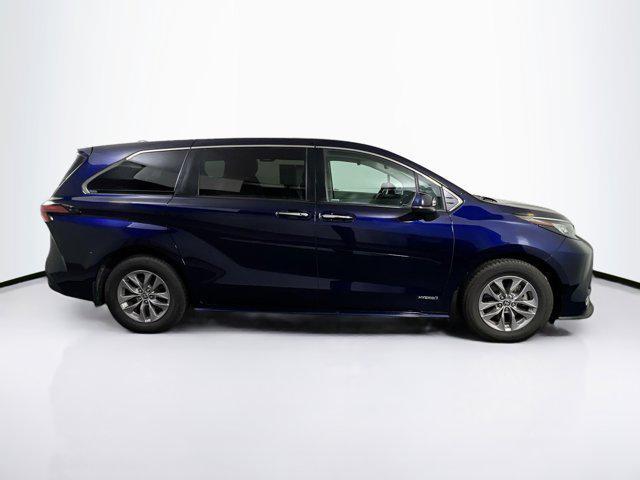 used 2021 Toyota Sienna car, priced at $39,231