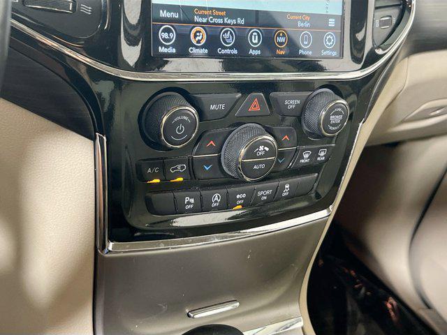 used 2022 Jeep Grand Cherokee car, priced at $22,915