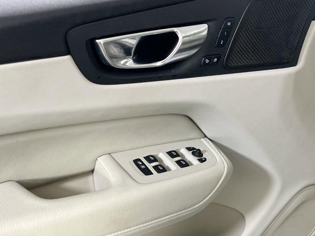 used 2022 Volvo XC60 car, priced at $29,656