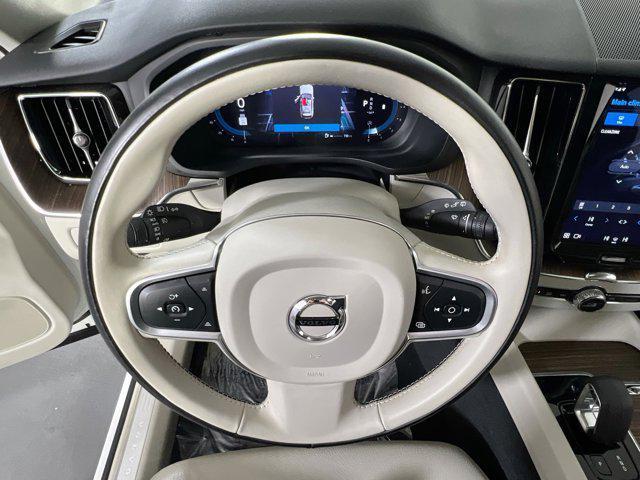 used 2022 Volvo XC60 car, priced at $29,656
