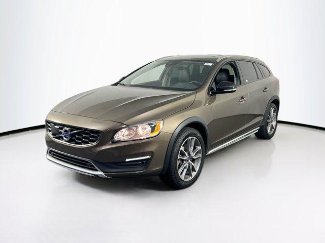 used 2018 Volvo V60 Cross Country car, priced at $20,771