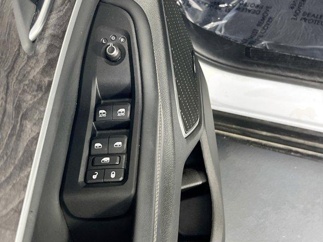 used 2022 Jeep Grand Cherokee car, priced at $34,312