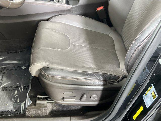 used 2020 Hyundai Santa Fe car, priced at $19,300