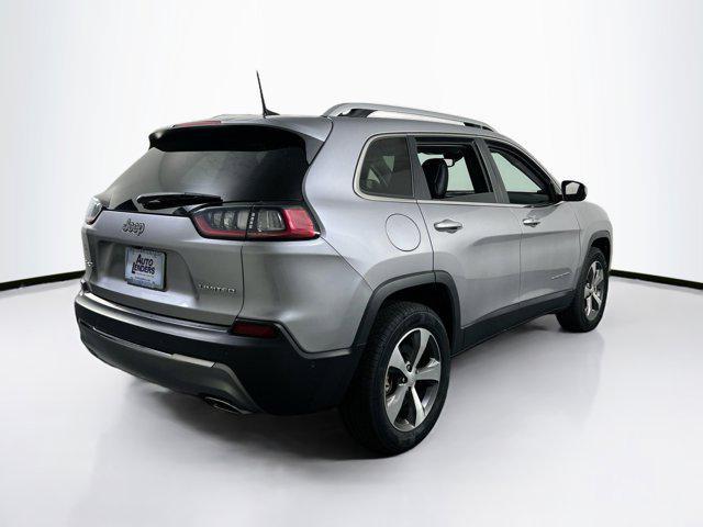 used 2021 Jeep Cherokee car, priced at $23,074