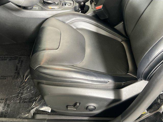 used 2022 Jeep Cherokee car, priced at $22,235