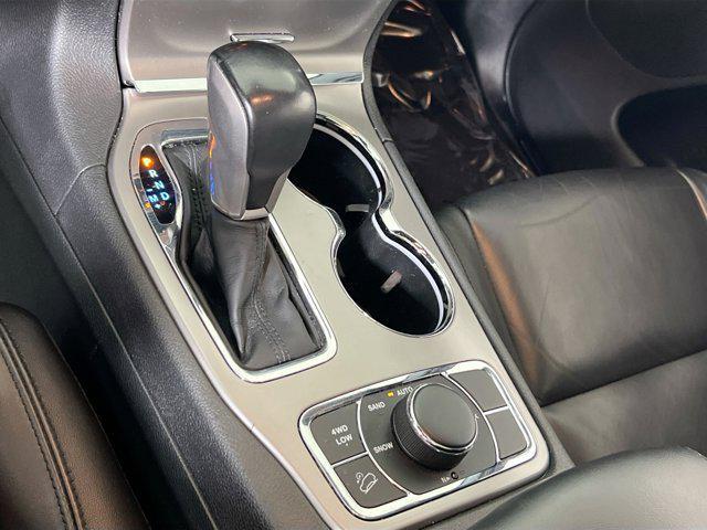 used 2022 Jeep Grand Cherokee car, priced at $28,549