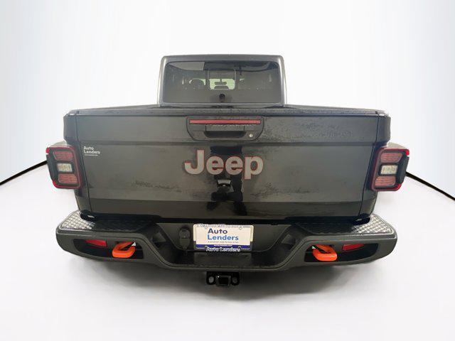 used 2022 Jeep Gladiator car, priced at $39,084