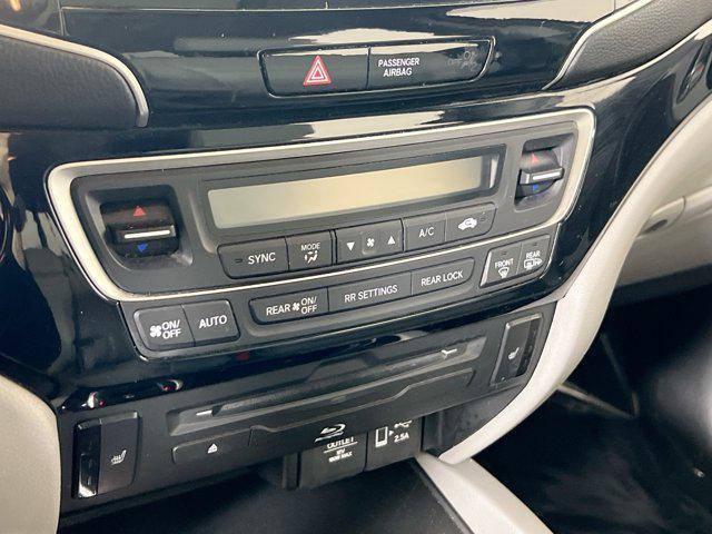 used 2021 Honda Pilot car, priced at $33,907