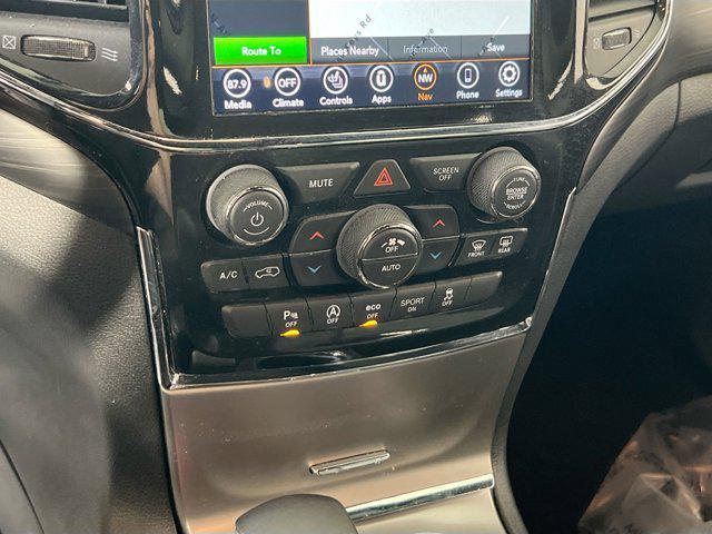 used 2022 Jeep Grand Cherokee car, priced at $32,751