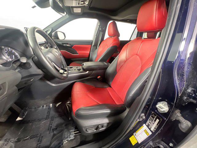 used 2023 Toyota Highlander car, priced at $41,995