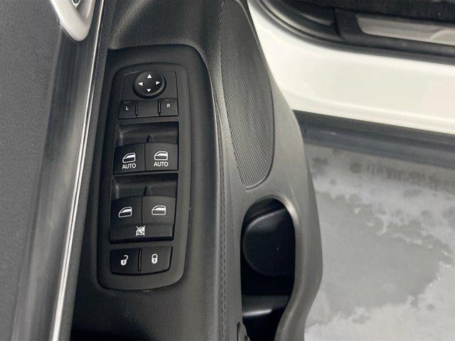 used 2022 Jeep Grand Cherokee car, priced at $30,096