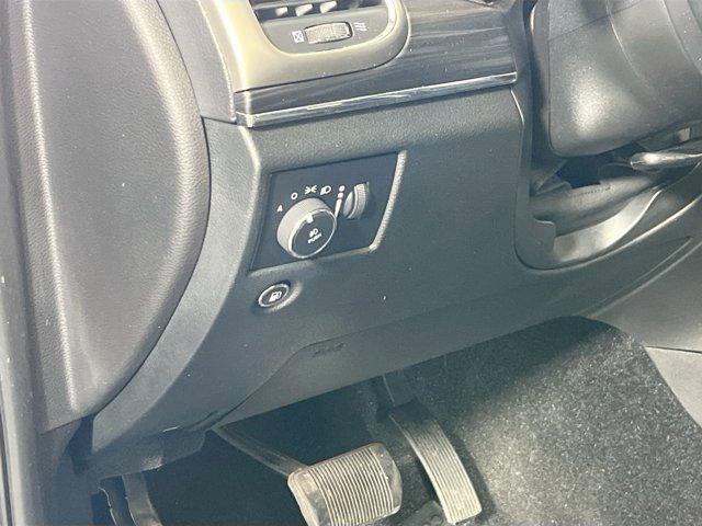 used 2022 Jeep Grand Cherokee car, priced at $29,347