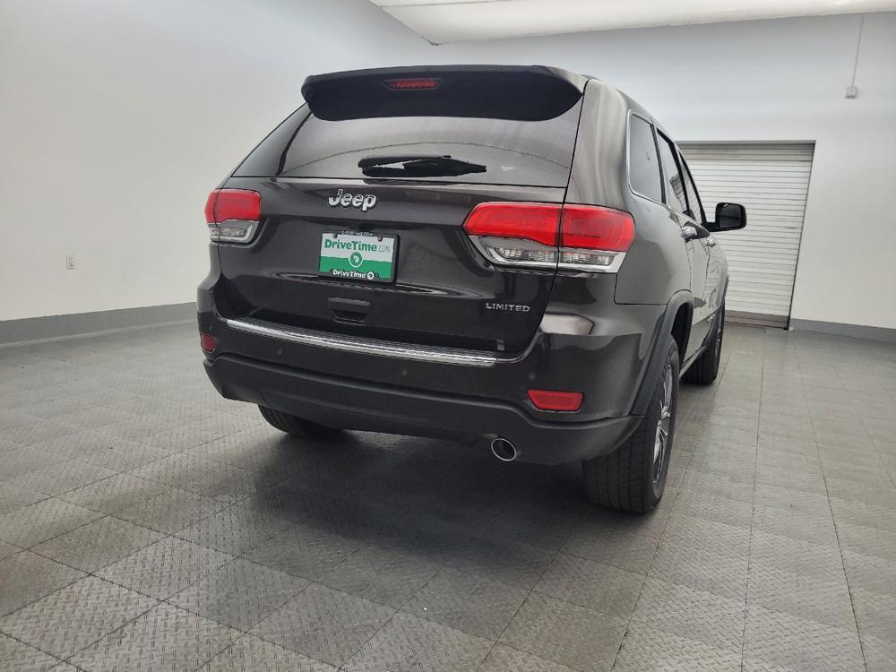 used 2017 Jeep Grand Cherokee car, priced at $19,195