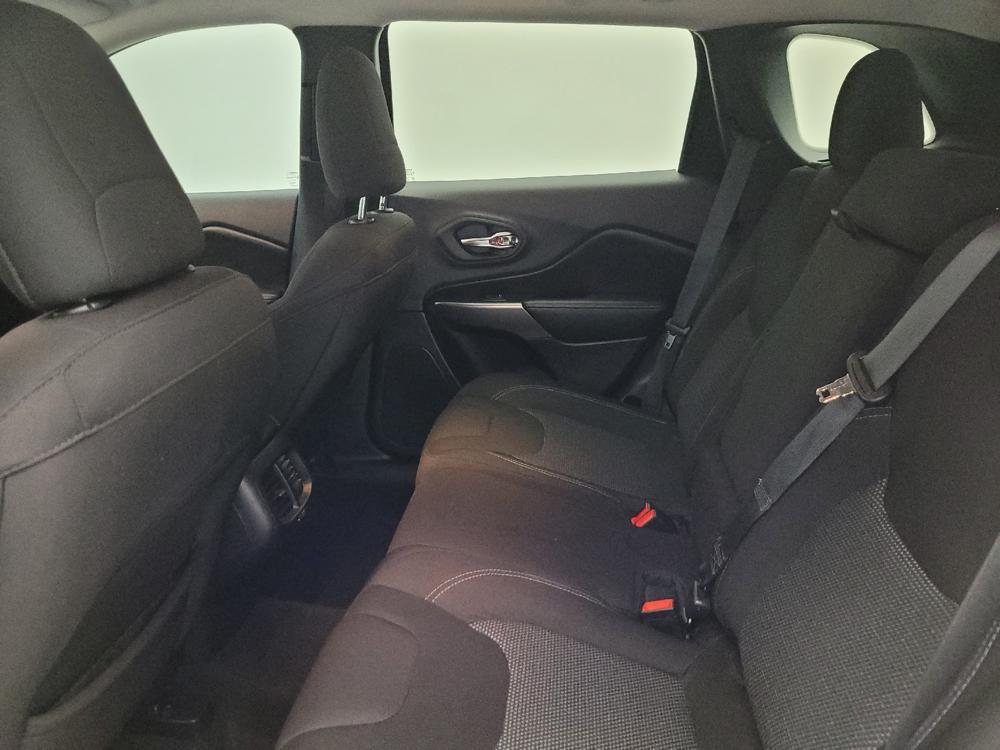 used 2019 Jeep Cherokee car, priced at $17,495