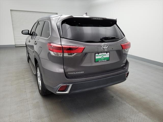 used 2019 Toyota Highlander car, priced at $27,995