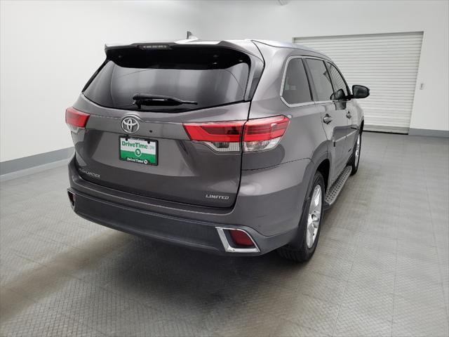 used 2019 Toyota Highlander car, priced at $27,995