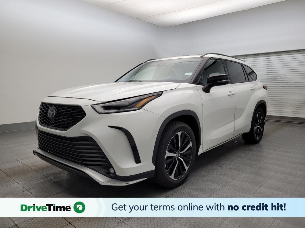 used 2021 Toyota Highlander car, priced at $30,895