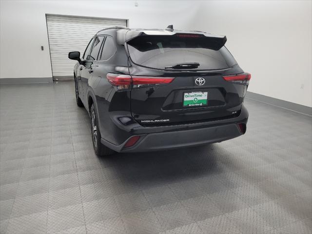 used 2020 Toyota Highlander car, priced at $28,195