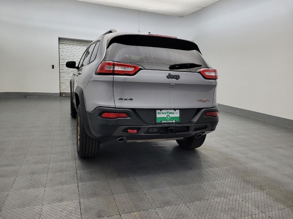 used 2018 Jeep Cherokee car, priced at $18,395