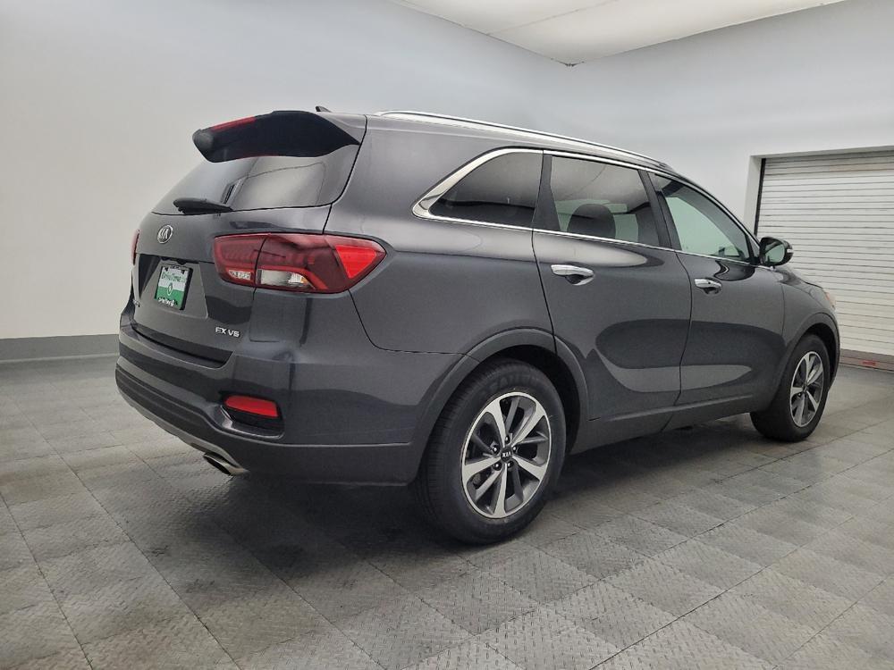 used 2019 Kia Sorento car, priced at $17,195