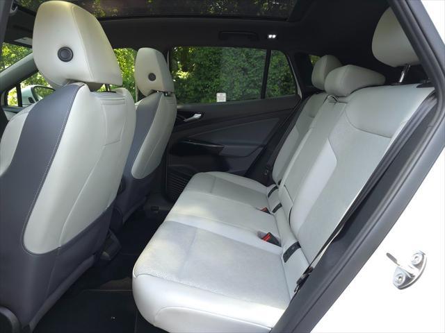 used 2021 Volkswagen ID.4 car, priced at $24,995