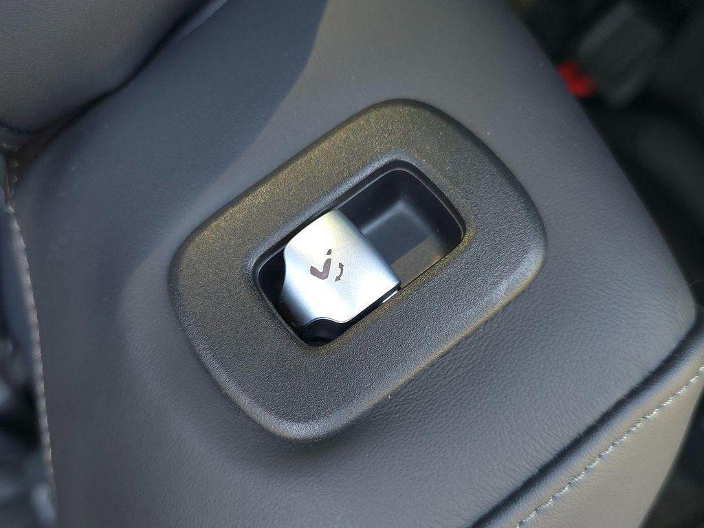 used 2023 Mercedes-Benz EQS 580 car, priced at $57,500