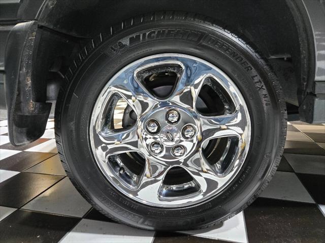 used 2002 Land Rover Range Rover car, priced at $9,998