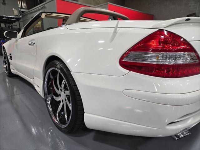 used 2007 Mercedes-Benz SL-Class car, priced at $17,994