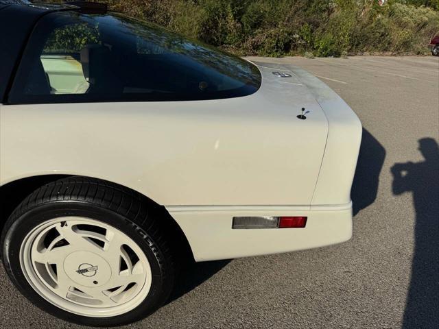 used 1988 Chevrolet Corvette car, priced at $16,900