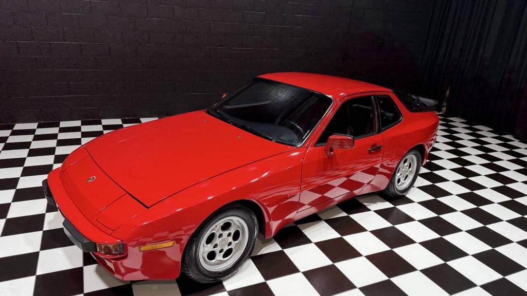used 1986 Porsche 944 car, priced at $19,995