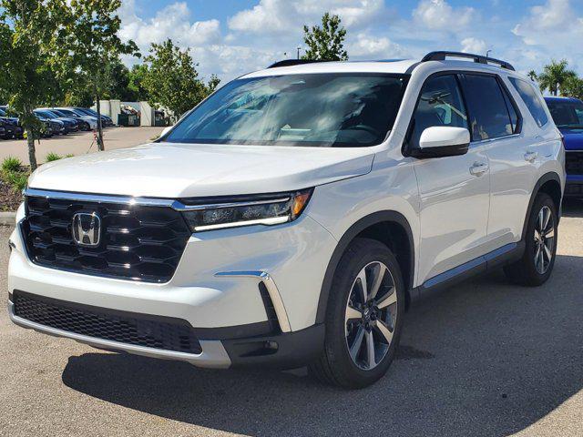 new 2025 Honda Pilot car, priced at $52,107