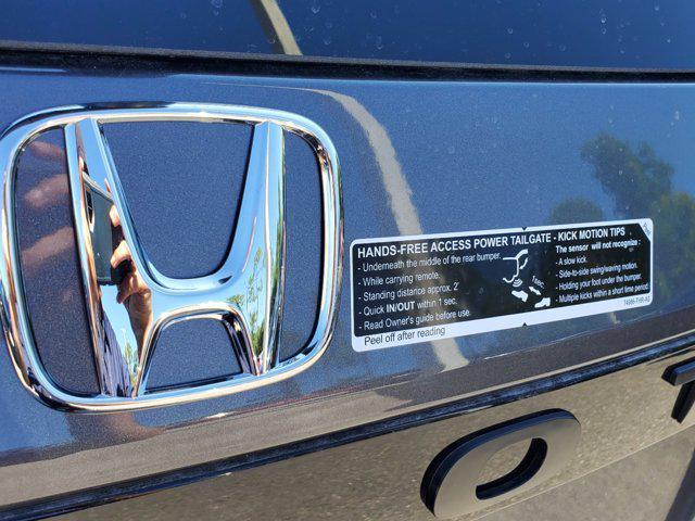 new 2025 Honda Pilot car, priced at $49,975