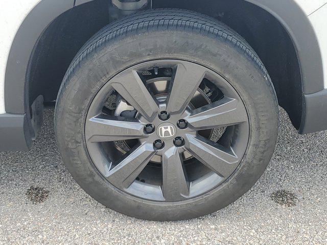 used 2025 Honda Pilot car, priced at $34,950