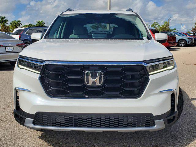 new 2025 Honda Pilot car, priced at $49,039